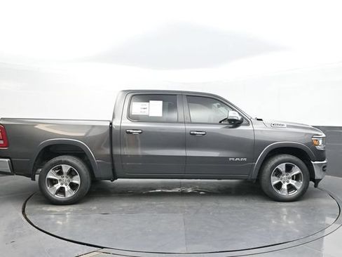 Used 2022 RAM 1500 Laramie AWD/4WD image 6