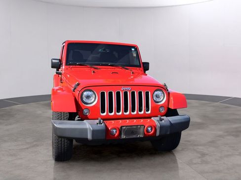 Used 2017 Jeep Wrangler Unlimited Sahara w/ Connectivity Group AWD/4WD image 4
