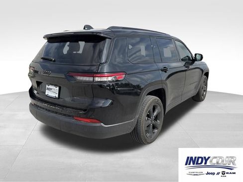 Used 2023 Jeep Grand Cherokee L Laredo AWD/4WD image 4