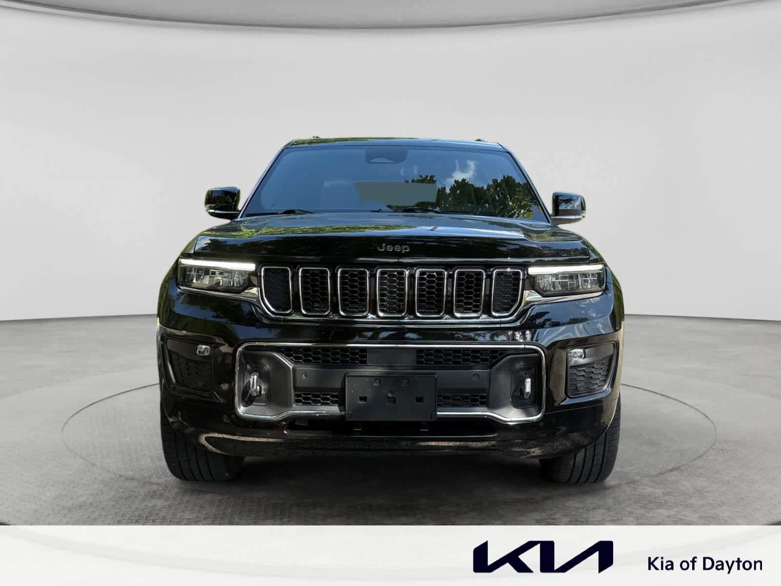 Used 2021 Jeep Grand Cherokee L Overland w/ Luxury Tech Group IV AWD/4WD image 2