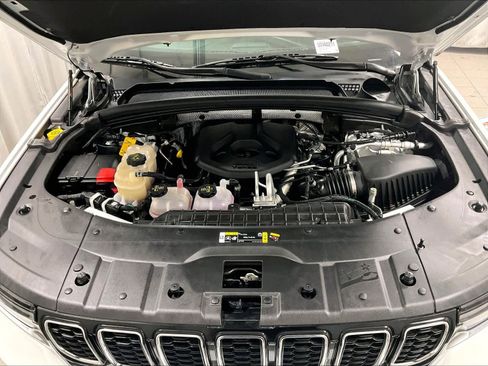 Used 2022 Jeep Grand Cherokee Limited 4xe w/ MOPAR Finishing Package image 31