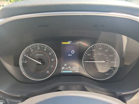 Used 2023 Subaru Crosstrek 2.5i Limited AWD/4WD image 10