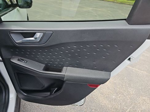 Used 2020 Ford Escape SE AWD/4WD image 16