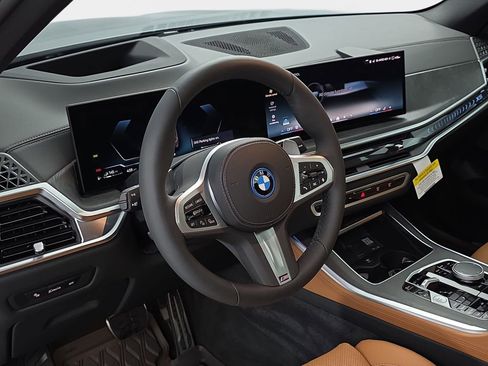 New 2026 BMW X5 xDrive50e w/ M Sport Package AWD/4WD image 16