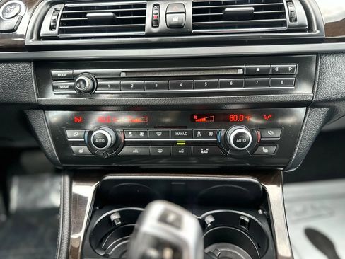 Used 2013 BMW 528i Sedan RWD image 21