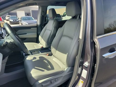 Used 2023 Honda Odyssey EX-L image 19
