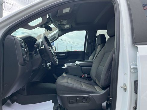 Used 2023 Chevrolet Silverado 1500 Custom Trail Boss AWD/4WD image 7