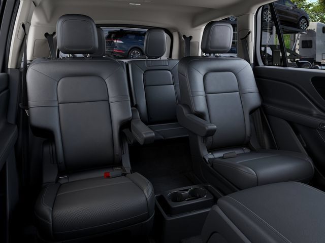 New 2027 Lincoln Aviator AWD image 13
