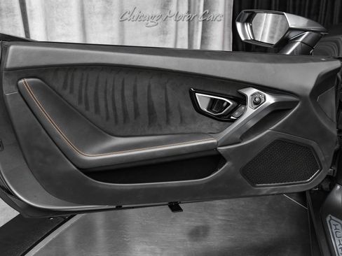Used 2019 Lamborghini Huracan LP 580-2 RWD image 24