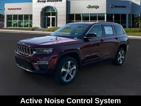 New 2025 Jeep Grand Cherokee Limited image 4