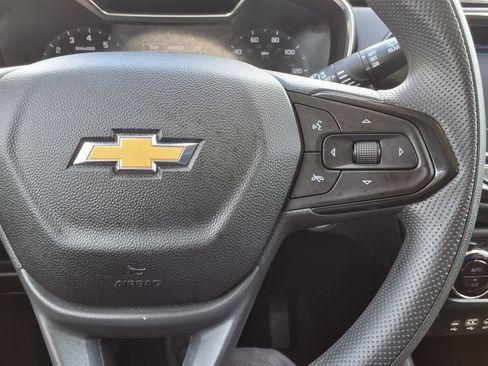 Used 2021 Chevrolet TrailBlazer LT w/ Convenience Package FWD image 21