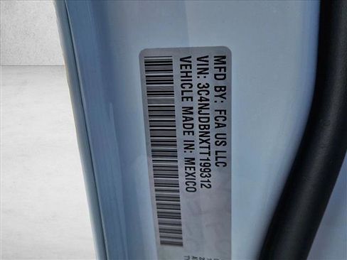 New 2026 Jeep Compass Latitude image 16