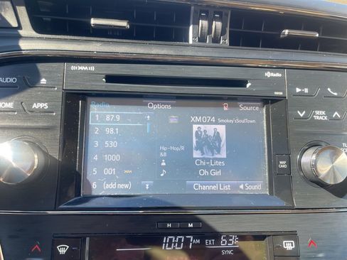 Used 2018 Toyota Avalon XLE Premium w/ Carpet Mat Package image 14