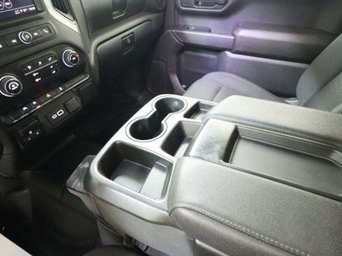 Used 2024 Chevrolet Silverado 1500 W/T w/ WT Value Package AWD/4WD image 18