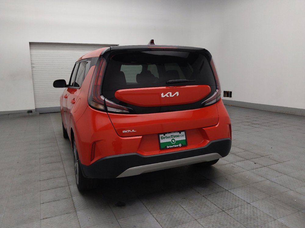 Used 2024 Kia Soul LX FWD image 5