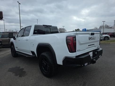 Used 2025 GMC Sierra 2500 AT4 w/ Technology Package image 7