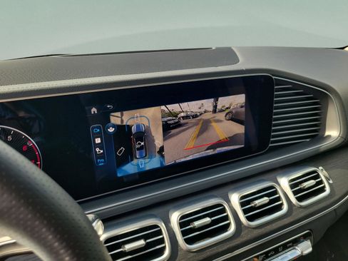 Certified 2026 Mercedes-Benz GLS 450 4MATIC image 46