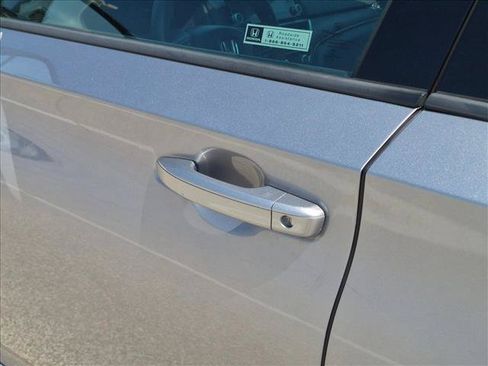 Used 2018 Honda Accord EX image 13