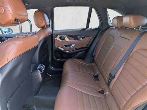 Used 2022 Mercedes-Benz GLC 300 image 19