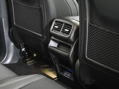 Certified 2025 Mercedes-Benz GLE 350 4MATIC w/ 3rd Row Seat Package image 19