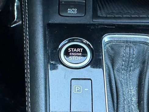 Used 2023 Nissan Kicks SR w/ SR Premium Package FWD image 34