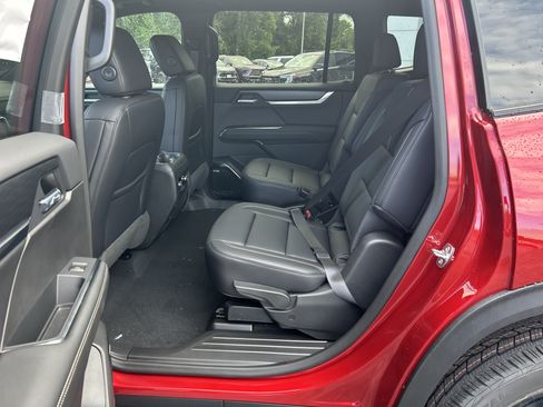 New 2026 GMC Acadia Elevation w/ Black Edition FWD image 32