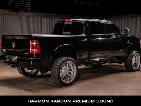 Used 2024 RAM 2500 Limited AWD/4WD image 9