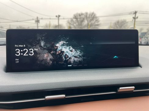 Used 2022 Genesis GV70 2.5T w/ Advanced Package image 13