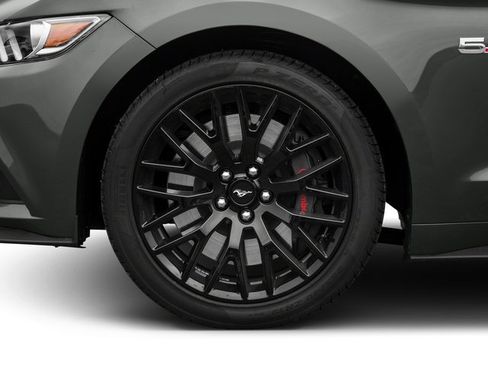 Used 2017 Ford Mustang GT RWD image 12