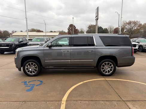 Used 2019 GMC Yukon XL Denali w/ Open Road Package image 3