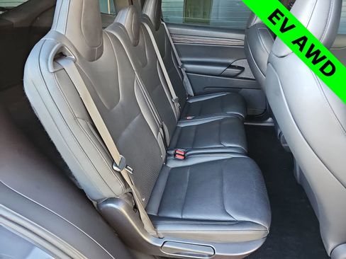 Used 2023 Tesla Model X AWD/4WD image 17