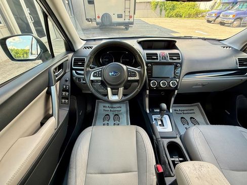 Used 2017 Subaru Forester 2.5i Limited AWD/4WD image 18