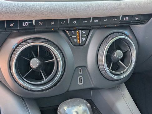 Used 2019 Chevrolet Blazer LT w/ Sun and Wheels Package FWD image 30