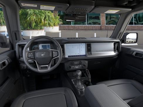 New 2025 Ford Bronco Badlands image 9