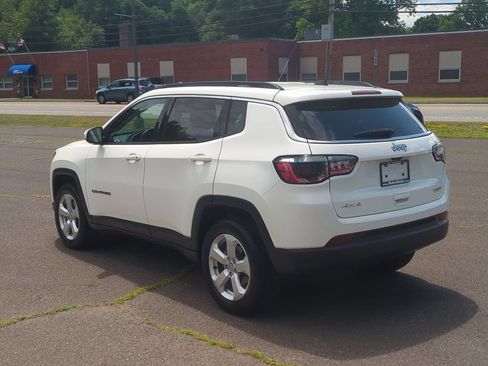 Used 2021 Jeep Compass Latitude w/ Convenience Group AWD/4WD image 6