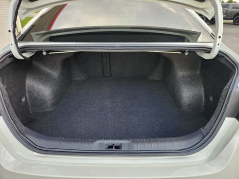 Used 2022 Nissan Altima 2.5 SR image 13