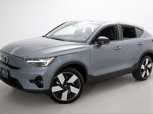 Certified 2023 Volvo C40 P8 Recharge Ultimate AWD/4WD image 3