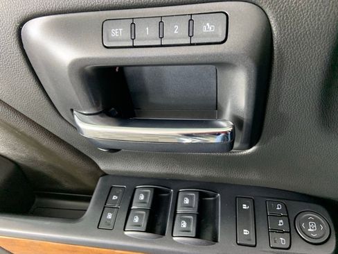 Used 2017 Chevrolet Silverado 3500 High Country w/ Duramax Plus Package AWD/4WD image 26