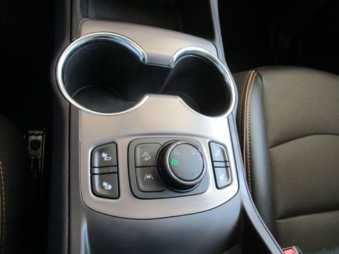 Used 2024 GMC Terrain AT4 AWD/4WD image 40