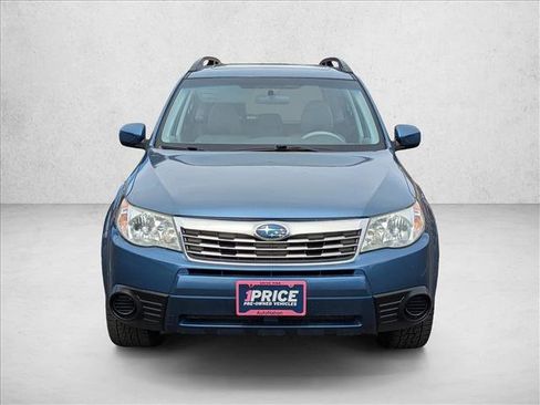 Used 2010 Subaru Forester 2.5X Premium image 2