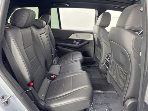 Used 2024 Mercedes-Benz GLS 450 4MATIC image 53