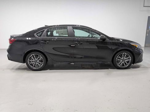 Certified 2023 Kia Forte GT-Line w/ GT-Line Premium Package FWD image 7