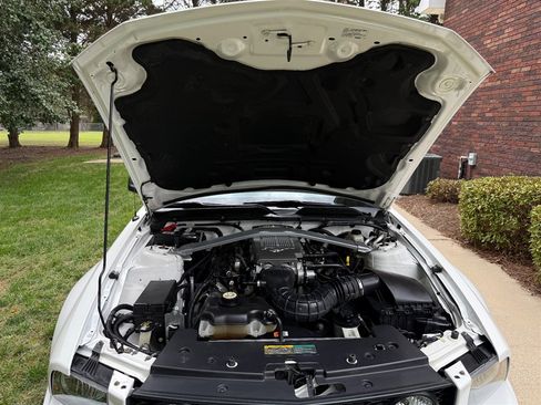 Used 2009 Ford Mustang GT image 65