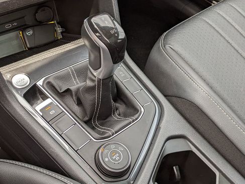 Certified 2023 Volkswagen Tiguan SE AWD/4WD image 20