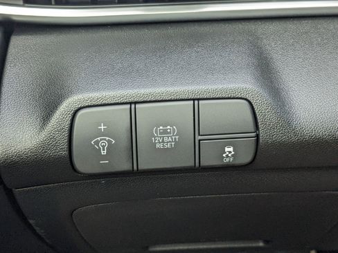 New 2025 Hyundai Elantra Blue image 23