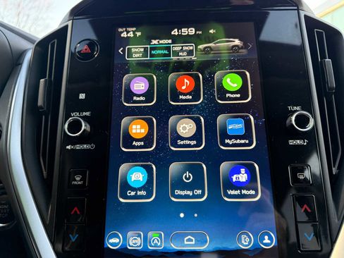 Certified 2025 Subaru Crosstrek 2.0i Premium image 25