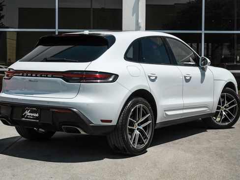 Used 2024 Porsche Macan AWD/4WD image 10