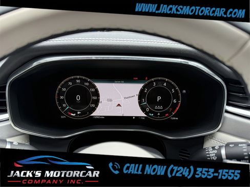 Used 2024 Jaguar F-PACE R-Dynamic S image 35