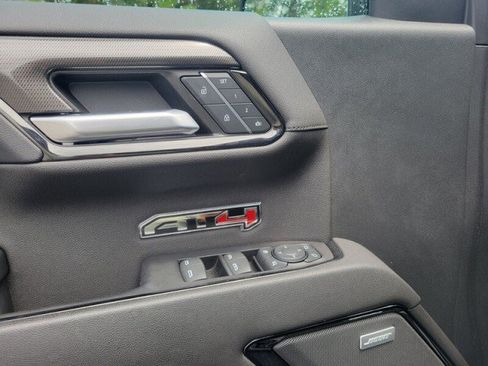 Used 2023 GMC Sierra 1500 AT4 w/ Technology Package AWD/4WD image 15