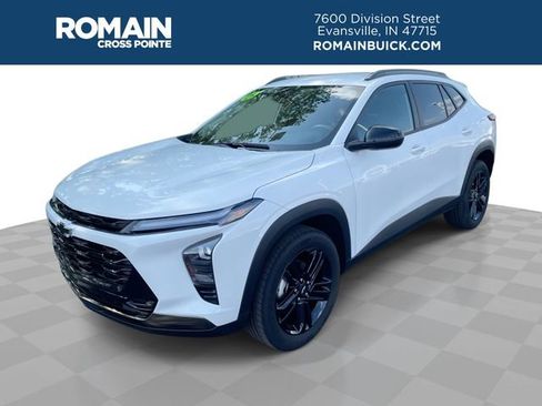 Used 2025 Chevrolet Trax ACTIV w/ Driver Confidence Package image 1